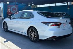 تۆیۆتا کامری